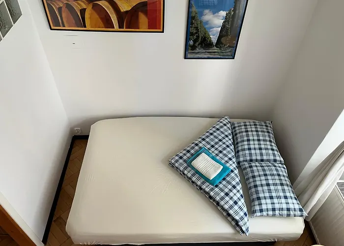 Home In Krakow Silvio\'S Apartments